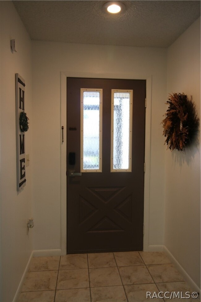 Building Photo - 3316 S Liverpool Point