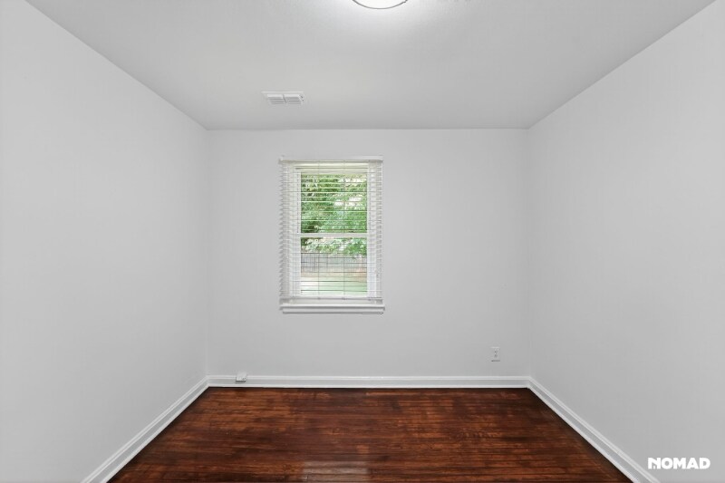 Building Photo - 1986 Cogar Dr