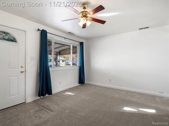 Building Photo - 1320 E Goulson Ave