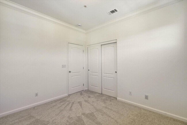 Building Photo - 378 Olive Hill Dr