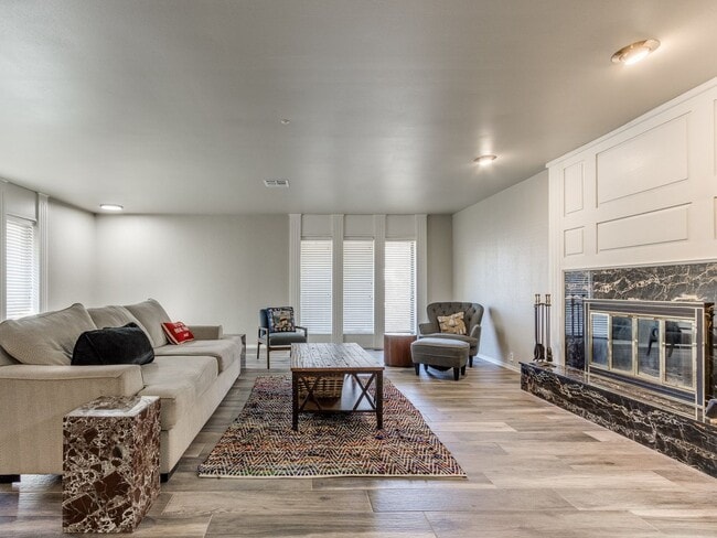 Building Photo - Mid-Term Rental in Glenbrook Addition, Nic...