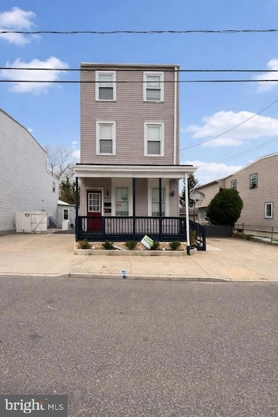 Building Photo - 840 Cumberland St