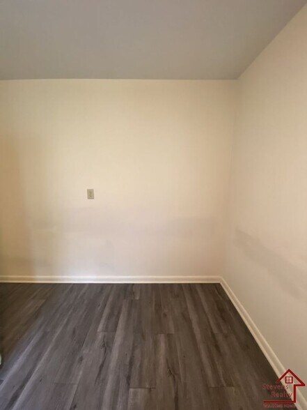 Building Photo - 1918 Ivy St