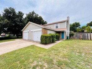 Building Photo - 9300 Kempler Dr