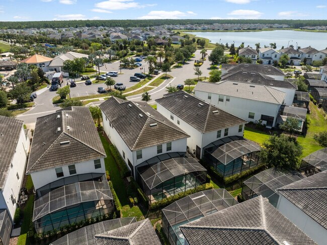 Building Photo - 4718 Kings Castle Cir