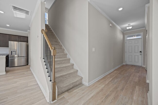 Building Photo - Small-Town Comfort Meets City Convenience | 2-Story Home for Rent | 4 Bedrooms, 2.5 Baths