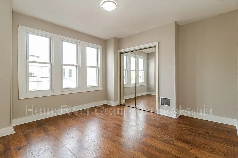 Building Photo - 1439 S Marston St