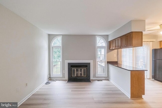 Building Photo - 3883 Zelkova Ct