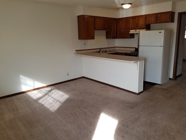 Building Photo - 2175 E Columbia St