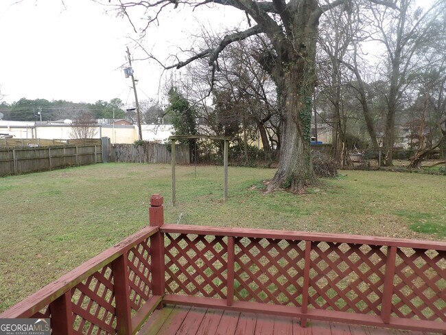 Building Photo - 5261 Heather Ln