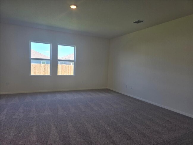 Building Photo - 121 Blazilmar Ln