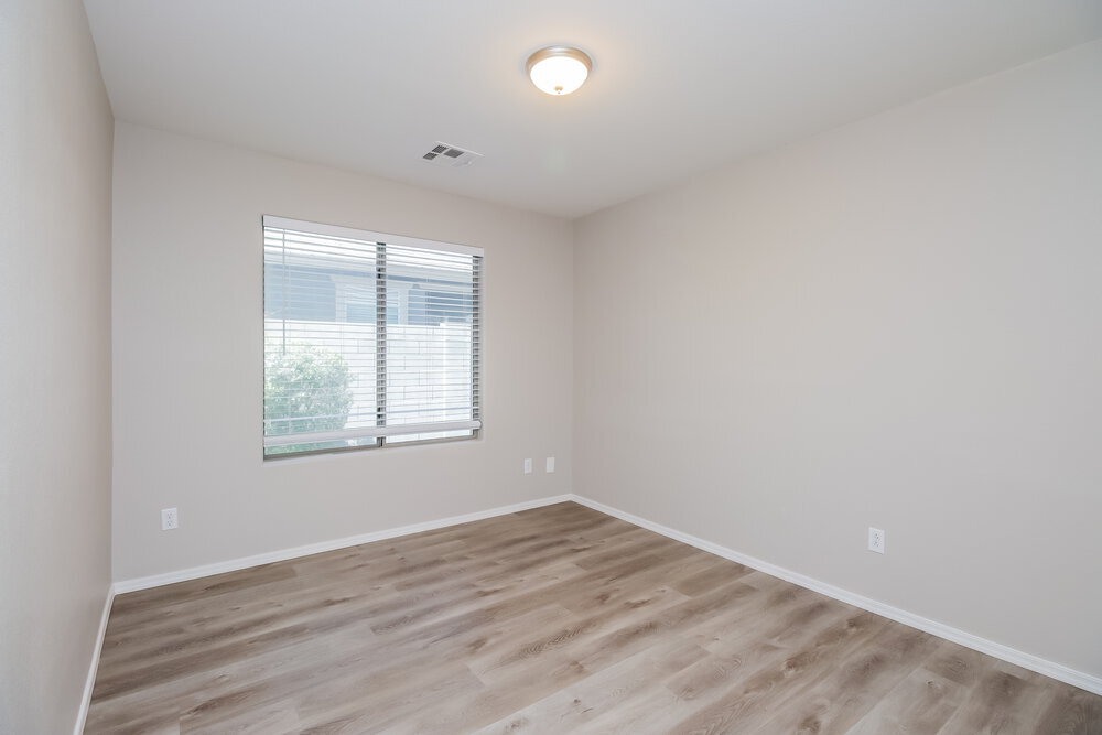Building Photo - 2370 W Gold Dust Ave