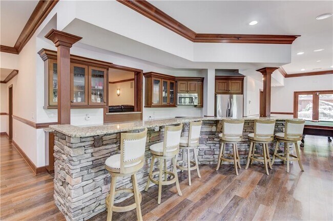 Building Photo - 2870 Roanoke Rd