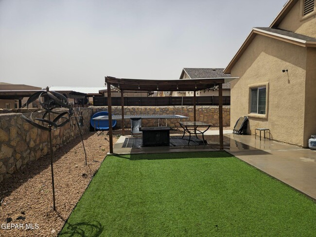 Building Photo - 14660 Spanish Point Dr