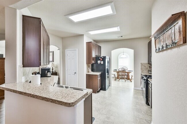 Building Photo - 11514 Dahlia Dale Dr
