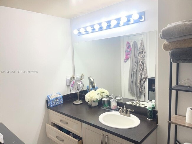 Building Photo - 160 SW 117th Terrace