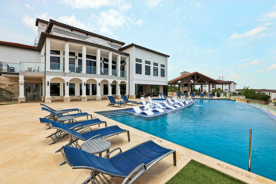 Building Photo - Tacara Steiner Ranch