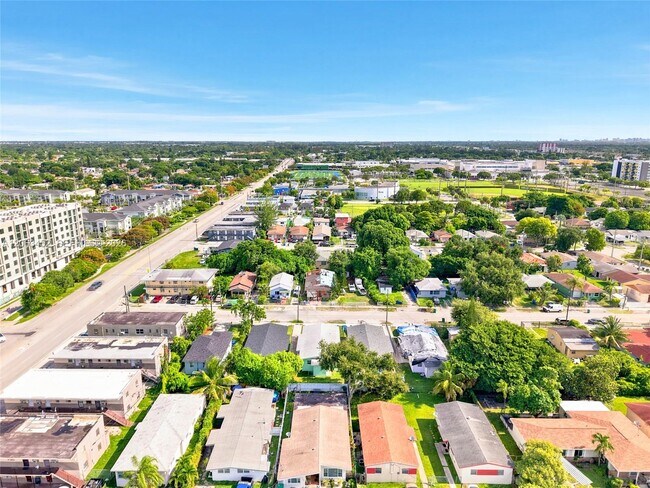 Building Photo - 1172 NW 64th St