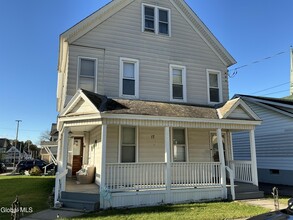 Building Photo - 17 Belmont Pl