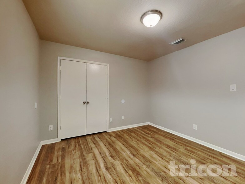 Building Photo - 2422 Spring Lily Ct