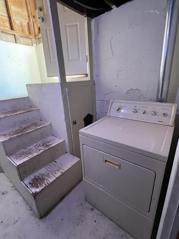 Building Photo - 2616 Ames Ave