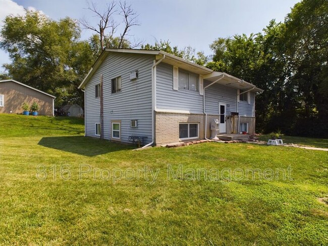 Building Photo - 15411 Barat Ave