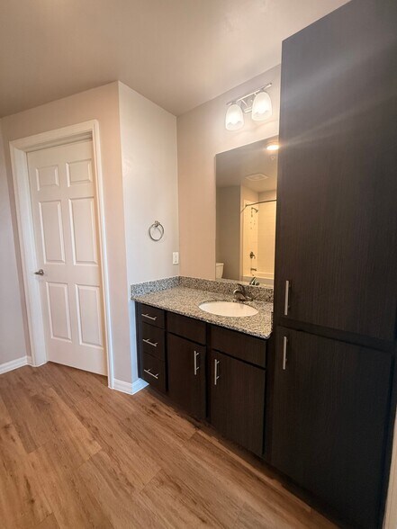 Building Photo - 3335 Grant Cove Cir