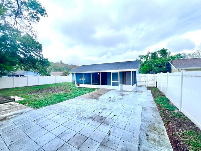 Building Photo - 3409 Vorden St