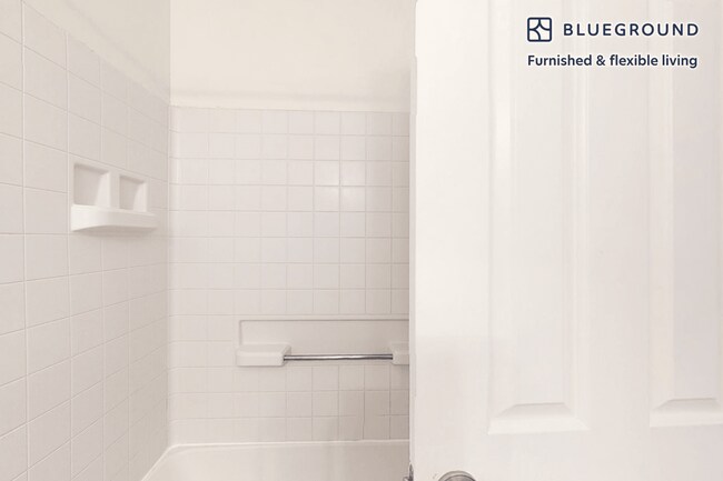 Building Photo - 10608 Kitty Pozer Dr