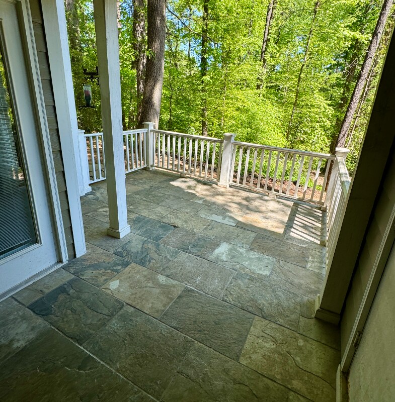 Building Photo - 2144 River Heights Ct SE