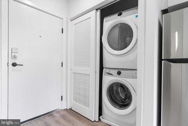 Building Photo - 330 Cecil B. Moore Ave