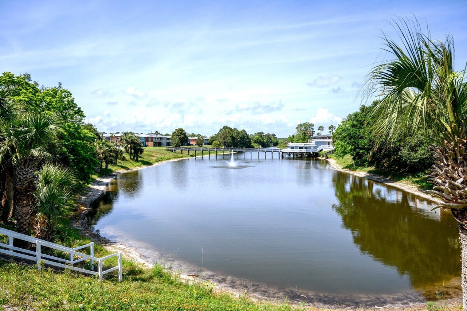 Building Photo - 4000 Gulf Terrace Dr