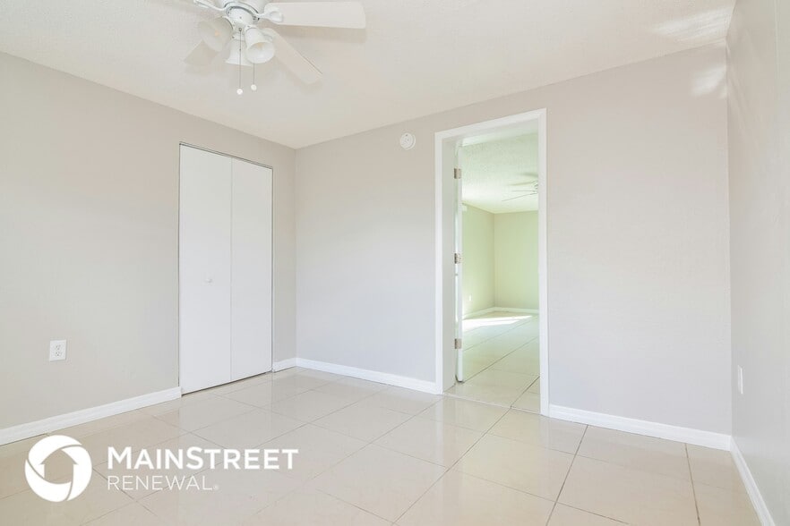 Building Photo - 7421 Congress St