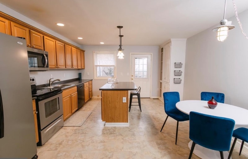 Building Photo - 3732 Falls Rd