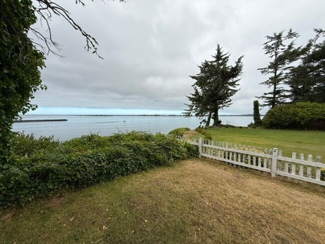 Building Photo - 91251 Cape Arago Hwy