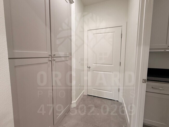 Building Photo - 15 Lochgilphead Ln