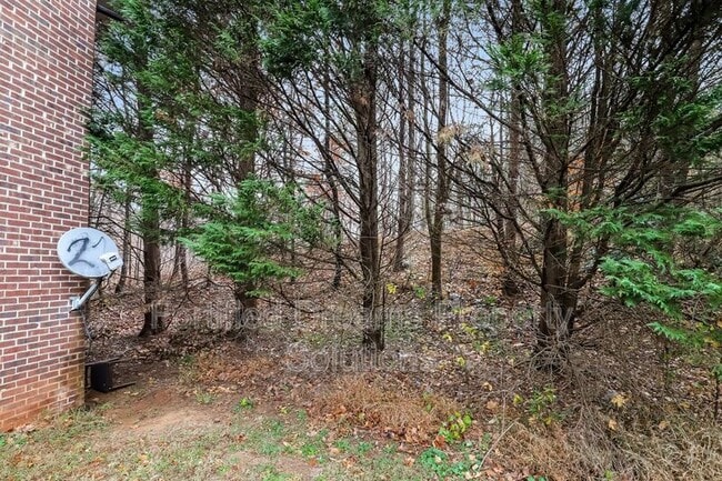 Building Photo - 1502 Oakshire Ct