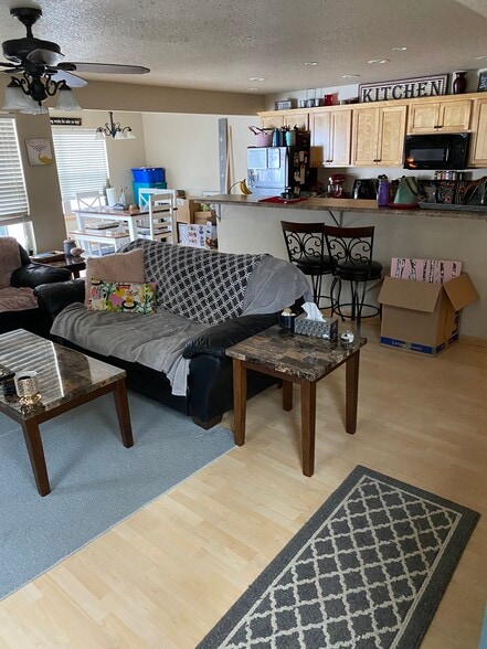kitchen/dining - 1140 Nolan Ct