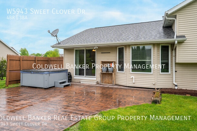 Building Photo - W5943 Sweet Clover Dr