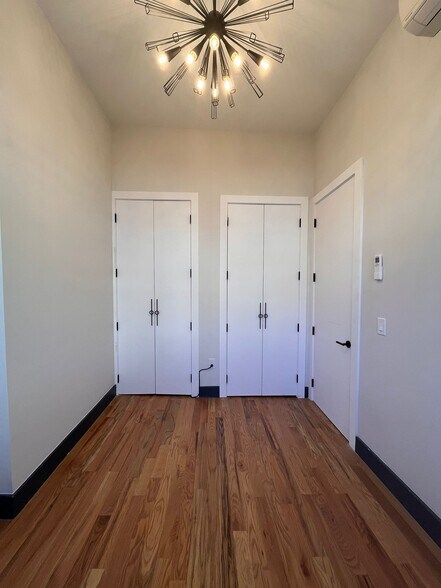 Building Photo - 604 Palisade Ave