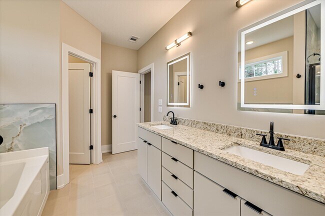 Building Photo - 3094 Banter Dr