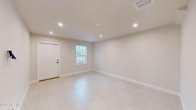 Building Photo - 55 Gaston Ct