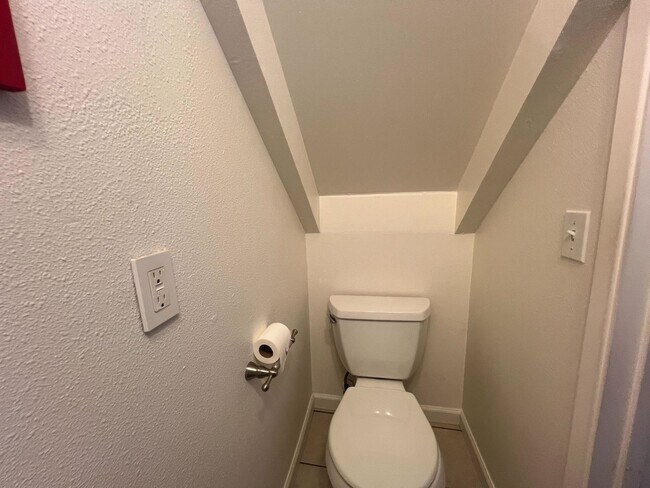 Building Photo - Move-In Special! $1,000 Off – Charming Fur...