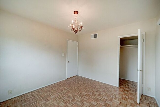 Building Photo - COMING SOON! Charming 2-Bedroom Rental in ...