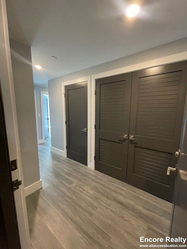 Building Photo - 365 Western Ave