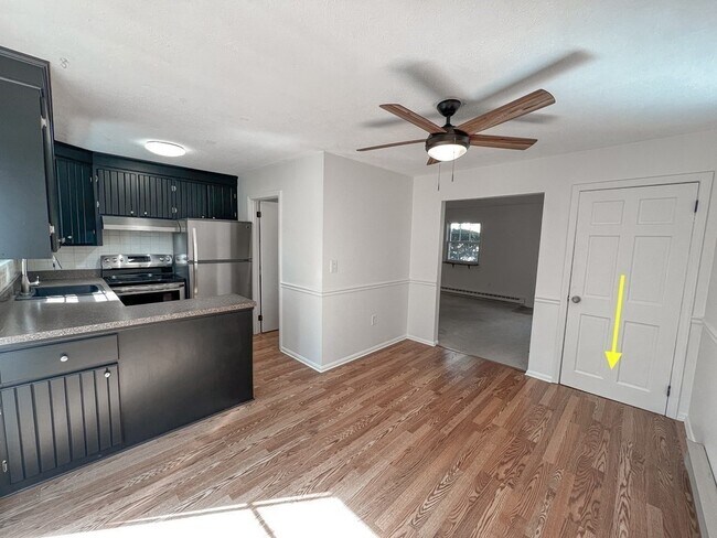 Building Photo - 75 Sandy Pond Rd