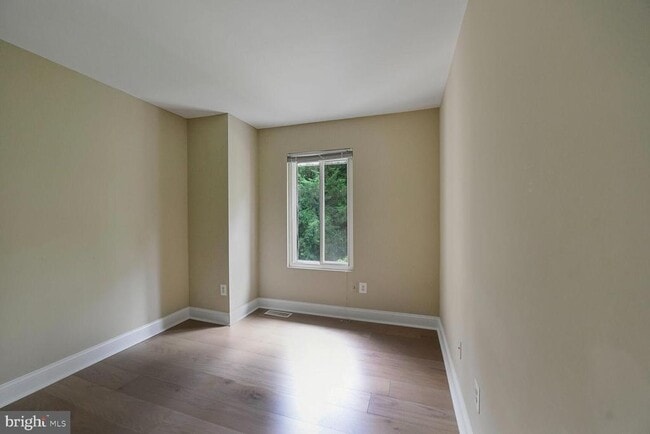 Building Photo - 13305 Apgar Pl