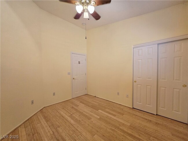 Building Photo - 9726 Tomorrow Ct