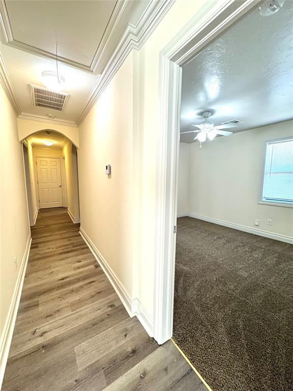 Building Photo - 1101 W Wilshire Blvd