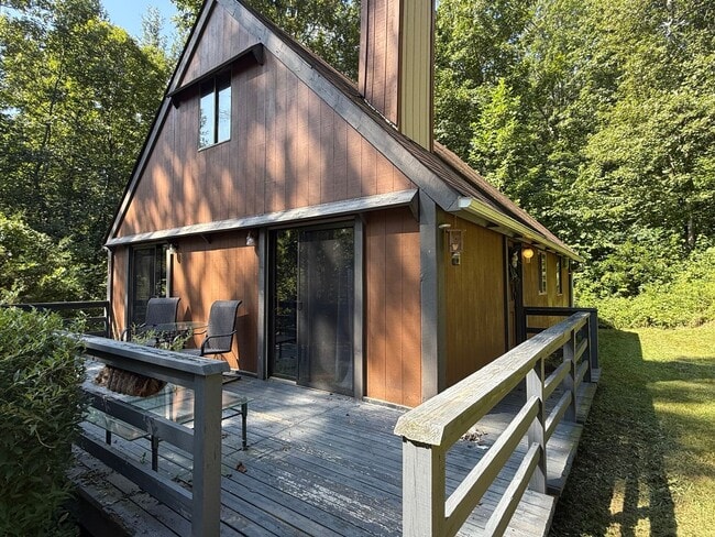 Primary Photo - 4130 Monacan Trail Rd